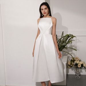 Sexy Backless Ivory Satin Sukienki ślubne A-Line Herbata Długość Bez Rękawów Krótka Plaża Boho Suknie Ślubne Spaghetti Paski Panny Młodej Sukienka