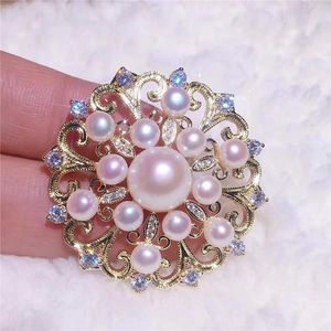 Pins, Brooches Wholesale Luxuriant Austria Zircon Inlay Yellow Metal 4-6 FW White Pearl Brooch Scarf Clips Breastpin