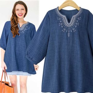 Wiosna Summer Sweet Mori Styl V-Neck 3/4 Rękaw Koszulka Haftowana Koszulka Casual Cotton and Loose Loose Plus-Size Tops 210527