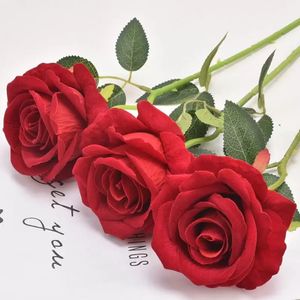 Sztuczne róże Kwiaty Pojedyncze łodyga Flanel Rose Realistyczne na Walentynki Ślubne Ślubne Prysznic Bridal Home Garden Dekoracje 28 Style HH21-850