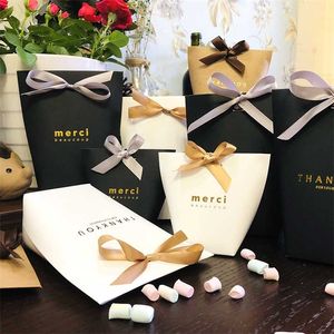 20pcs White Kraft Black Paper "Merci" Candy Box French Thank You Wedding Favors Bags Gift Box Package Birthday Party Decoration 211216