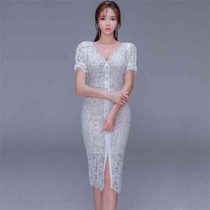 Mode Korea Lace Dress for Women White Short Sleeve V Necke Hollow Out Bomull Sexig Ladies Club Silk Midi Dress 210602