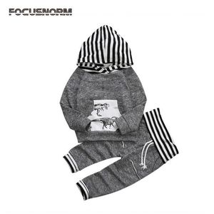 Fashion Design Cotton Newborn Kid Baby Boy Dinosaur Abbigliamento Felpe con cappuccio Top Cappotto Pantaloni lunghi Abiti Set G1023