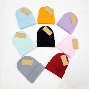 10 pezzi Primavera Autunno Inverno Cappelli natalizi Per uomo e donna sport Moda Berretti Skullies Chapeu Berretti Cotone Gorros Cappello caldo di lana Berretto lavorato a maglia Candy 8 colori