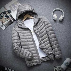 Märke Höst Winter Light Down Jacket Mäns Mode Hooded Short Large Ultra-Thin Lightweight Youth Slim Coat Jackor 211216