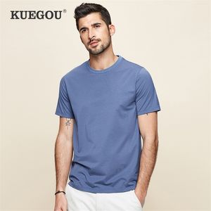 Kuegou Smooth Bomull Modal Mäns T-shirt Kortärmad Sommar Kläder Fashion Slim Tshirt För Men Topp Plus Storlek 5939 210722