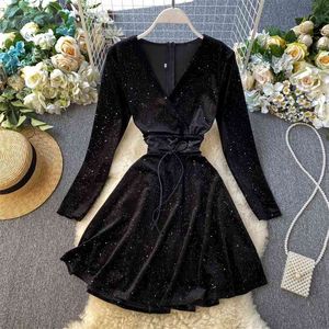 Women's Black Dress Autumn Winter Fairy Retro Velvet Bright Silk Office Lady V-neck Full A-Line Mini ML581 210506