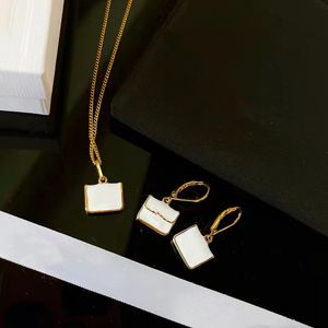 Fashion classic C letter Hoop & Huggie for women to send lover diamond gold party all-match earrings jewelry gift 122231