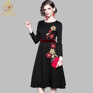 Black and Velvet Patchwork elegante vestito da ricamo fiori donne primavera manica lunga signore runway dress abiti da donna Vestidos 210520