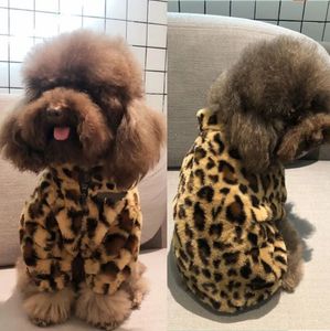 Mode hundkläder vinter plysch leopard tryck kappa neddy leopard tryck förtjockad lyxdesigner skjortor husdjur leveranskläder tröjor