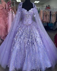 Av axel v formade baskiska blad spets 3d blommor quinceanera klänning boll klänning xv anos födelsedagsfest vestido de med cape