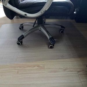 透明なNonslip PVCの床の保護装置のクリアチェアのマットのホームオフィスのローリングチェアの床カーペットYMP 210727