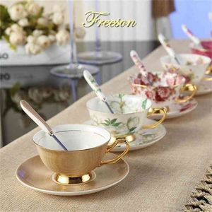 Europe Bone China Kaffekopp Saucer Spoon Set 200ml Luxury Ceramic Mugg Top-Grade Porslin Tea Cafe Party Drinkware 210804