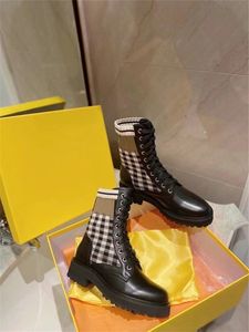 Kobiety Major Botki Kostki Moda Lace Up Platform Skóra Martin Boot Top Designer Letter Drukuj Buty Zimowe Buty Rozmiar 35-40 03