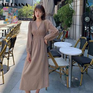 Autumn V-Neck Button Dress Ladies Solid Lace Up Vintage Long Sleeve Slim Loose Mid Calf A-Line Dresses Female 210423