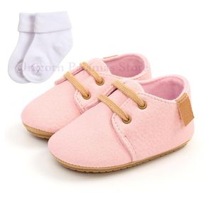 Primeiros Walkers Girls Bads Lace Up Sapatos de Couro com Meias Soft Borracha Bottom Moccassins para nascido criança Sneakers Calçado