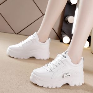 Spring and Spadek Buty do biegania dla mężczyzn Kobiety Hotsale Trenerzy Moda Profesjonalne Jogging Sport Outdoor Walking Sneakers Turystyka Najwyższej jakości