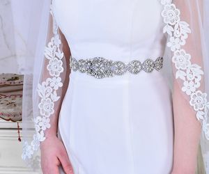 Bröllopssashes Bröllopsbälten med strasspärlor Brudklänning Sash Belt Women Embellished midjepärlor Satin