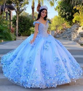 Abiti Quinceanera blu cielo Abito da ballo con spalle scoperte 3D Fiori rosa Puffy Sweet 16 Abito Abiti da festa per celebrità Laurea