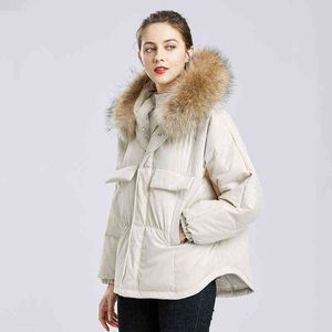 フィッタイラー冬の大きいリアルアライグマの毛皮のフード付きショートジャケットの女性90％ホワイトアヒルダウンコートパーカー不規則な暖かい雪の外出211130