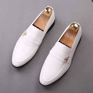 Projektant Moda Biały Czarny Pszczoła Slip On Mieszkania Buty Spiczaste Męska Sukienka Homecoming Social Masculino Loafer H53