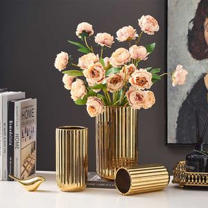 Luxury Europe Gold Vaso in ceramica Mobile TV Home Decor Design creativo Porcellana Vaso decorativo per fiori per la decorazione di nozze 210623