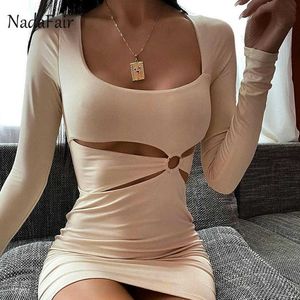 Nadahair Square Collar Sexy Cut Out Bodycon Dress Sheath Mini Club Wear Festival Kvinnor Höst Långärmad Short Party Dress Y1006