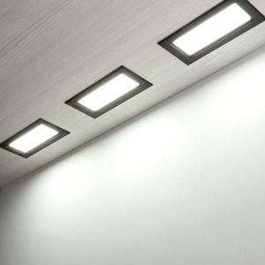 パネル埋め込みダウンライト12W 18W 24W正方形LED超明るい省エネAC110V 220Vホーム屋内照明ダウンライト