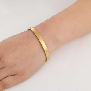 Moda Rosa Gold / Sliver Leopardo Horshair Aço Inoxidável Abriu oval 0.6cm Cuff Bangles Bracelete Mulheres Declaração Jóias Q0717