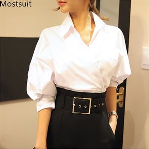 Snygg mode designer vit koreanska blusar skjortor kvinnor lykta ärm v-neck knappar kontor eleganta toppar blusas 210513