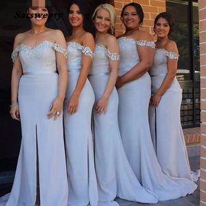 春の夏のライラックの長い花嫁介添人のドレスのサイドスリットガーデン自由州の結婚式のパーティーゲストメイドの名誉ガウンプラスサイズの習慣