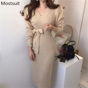 Koreańskie eleganckie dzianiny damskie długi suknia zimowa rękawa V-Neck Opaste sweter sukienki mody damskie vintage vestidos 210513