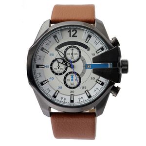 Homens Brand Big Case Mutiple Dials Data Display Couro Strap Quartz Wrist Watch Relógio 4280