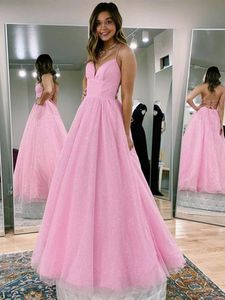 Sweet Sparkle Tyg Rosa Aftonklänning Spaghetti Straps Lace-up Back A-Line Prom Klänningar för formella tillfällen Anpassad