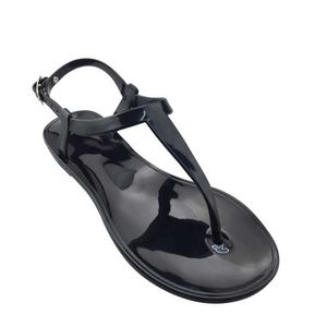 Women Thong Sandals Jelly Shoes Женщина Летние клип TOE Случайные Квартиры Пряжка Ремень Мода Дамы Новый Нескользящий Пляж Обувь 2021 Y0721