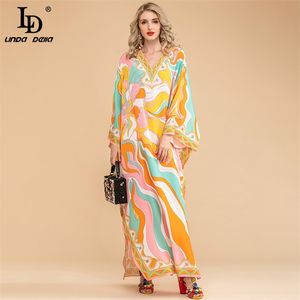 Summer Fashion Bohemian Loose Maxi Dress Women Scollo a V Manica a pipistrello Abiti lunghi in chiffon stampato 5XL Plus Size 210522