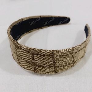 Tasarımcı Kafa Bandı Kadın Kız Saç Bantları Retro Headwraps Hediyeler Geniş İnce Yedi renkli Klasik Joker G Şapkalar D2112083Z