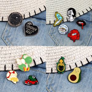 Szpilki, broszki 2-5pcs / set Cute Enamel Pins Women Face Lips Frog Driver Dinozaur Zwierzęta Owoc Punk Universe Badge Broszka Biżuteria Przyjaciele GIF