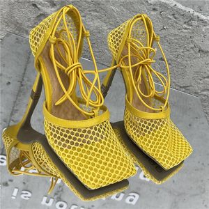 Sandaler 2021 Kvinnor Sommar 10cm Högklackat Kvinnlig Toe Roman Cross Tie Strap Sandles Gul Green Mesh Pleaser Party Shoes