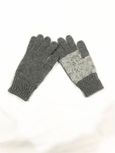 ニット秋のソリッドカラー手袋ヨーロッパとアメリカのデザイナーの男性レディースタッチスクリーングローブ冬のファッションモバイルスマートフォン5指ミトン688