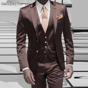 Gwenhwyfar Brązowy Satynowy Mężczyźni Garnitur Formalny Włoski Design Tuxedo Custom Stylish Blazer Masculino Garnitury 2018 Kurtka Pants Kamizelka 3 sztuk X0909