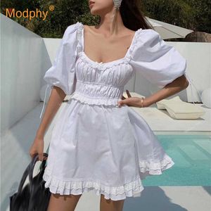 Elegant vit kvinna klänning mode lykta kortärmad ruffled hög midja mini kvinnlig kläder 210527