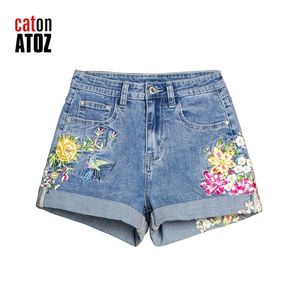 catonATOZ 2258 Women's Fashion Embroidered flower Denim Short Jeans Sexy Punk Sexy Woman Shorts Feminino 210611