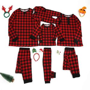 Familie Weihnachten Grid Druck Anzug Kleidung Kinder Mama und mich Kleidung Mutter Tochter Vater Baby Matching Outfit 210521