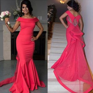 Água Melão Melão Mermaid Vestidos Bateau Neck País Própria de Honra Vestidos Varredura Train Plus Size Cetim Wedding Guest Dress