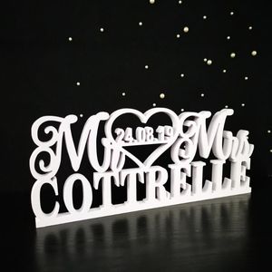 Outra festa de evento fornece o logotipo da mesa de casamento personalizada MR e Sra. Sobrenome Sign Decoração personalizada