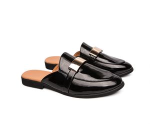 Buty męskie swobodne luksusowe letnie sandały mokasyna podzielone skórzane mokasyny wygodne oddychające poślizg na łodzi sukienki pół buta