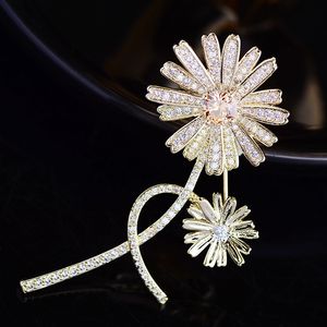 Eleganta tusensköna blommor brosch med rhinestones en aift 2021 broscher för damkläder hatt halsduk tillbehör