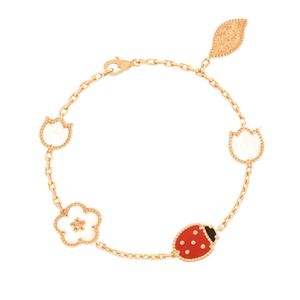 Charm Bracelets Japanese and Korean Design Sense Hand Decoration Four Leaf Flower Wing Beetle White Fritillaria Five Grass Red Chalcedony Ladybug Gold