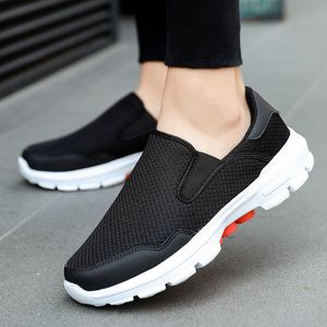 2021 Men Women Running Shoes Black Blue Grey fashion mens Trainers Breathable Sports Sneakers Size 37-45 wa